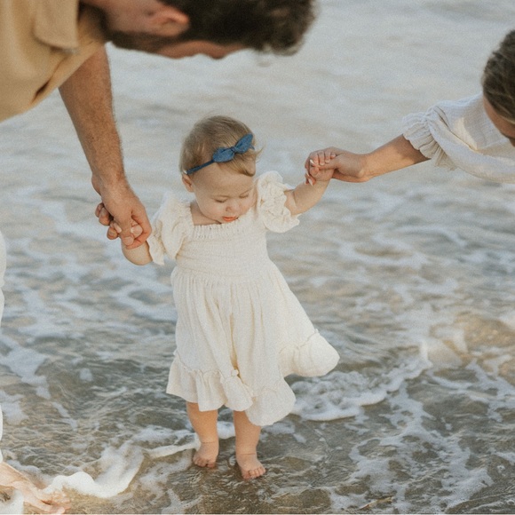 Mommy & Mini matching CREAM dresses - Picture 3 of 5